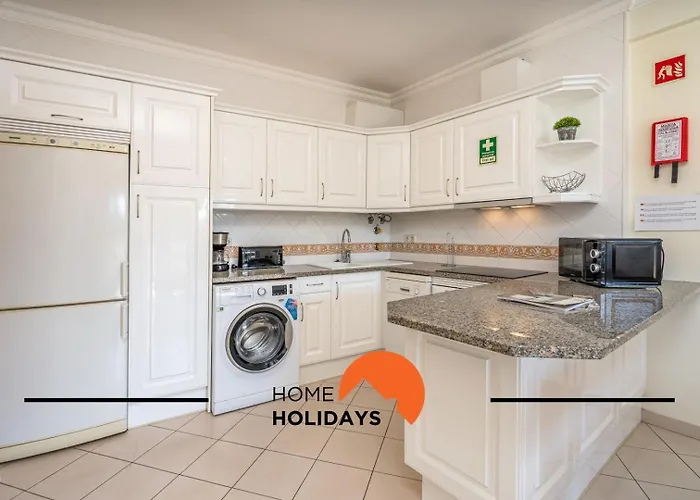 Апартаменти #270 T2 Bicos Flat S By Holidays *