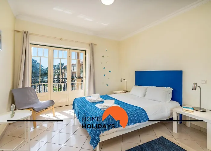 Апартаменти #270 T2 Bicos Flat S By Holidays *